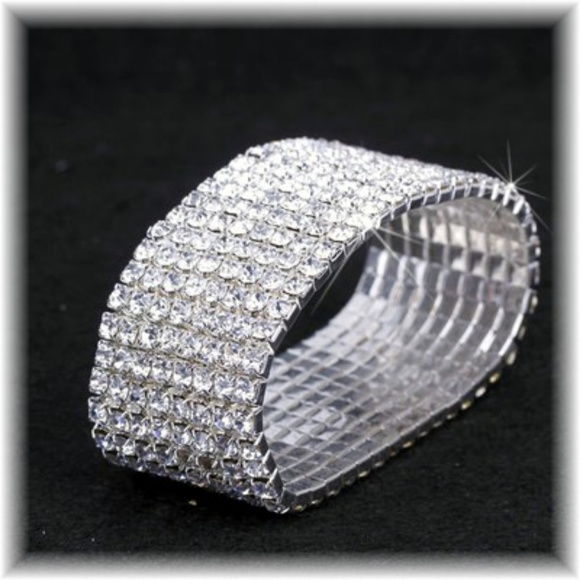 Sparkle Rhinestone Stretch Bracelet - Picture 1 of 2